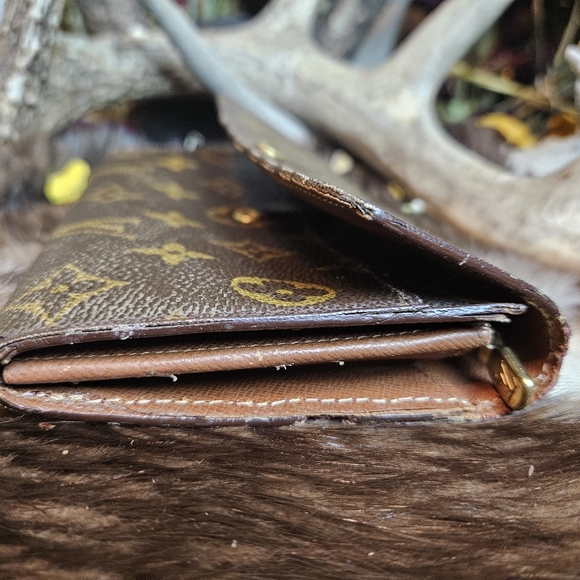 Authentic Louis Vuitton Monogram Pochette Porte - Picture 7 of 8